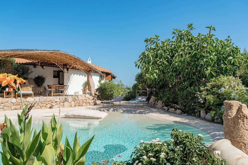 Pool (Outdoor)