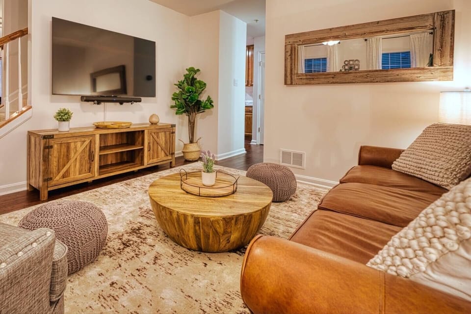 Another view of the living room.