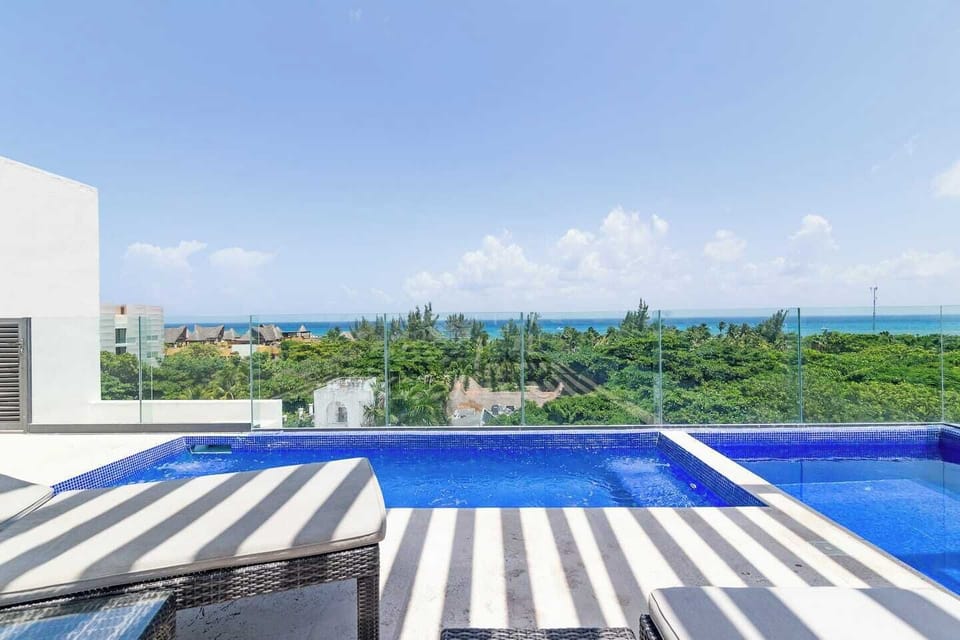 En el sitio,Area de estar,Área para café / té,Área y comodidades,Fachada / Terraza,Hidromasaje/jacuzzi,Hora del día,Pátio,Punto de referencia cerca,Ubicación,Vista (de la propiedad / habitación),Vista de la ciudad,Vista del punto de referencia,Vista