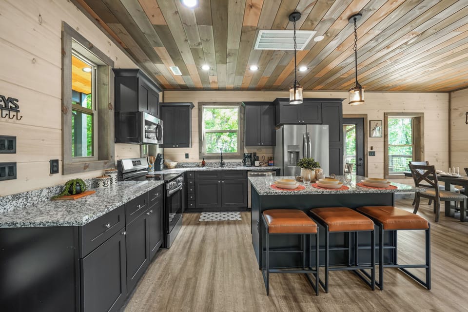 From morning coffee to family feasts, this kitchen delivers.