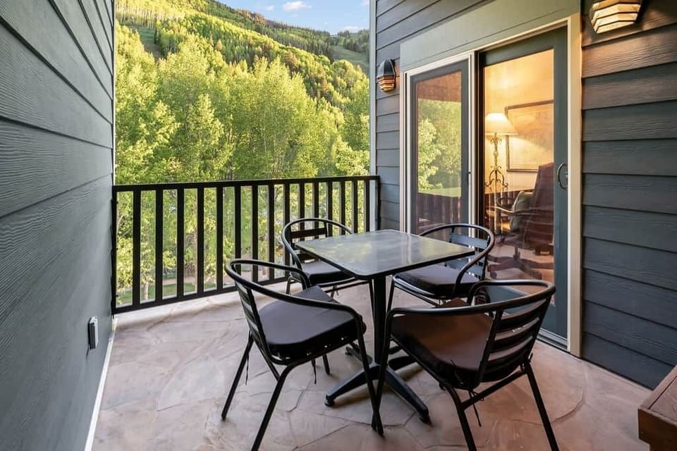 Outdoor dining area