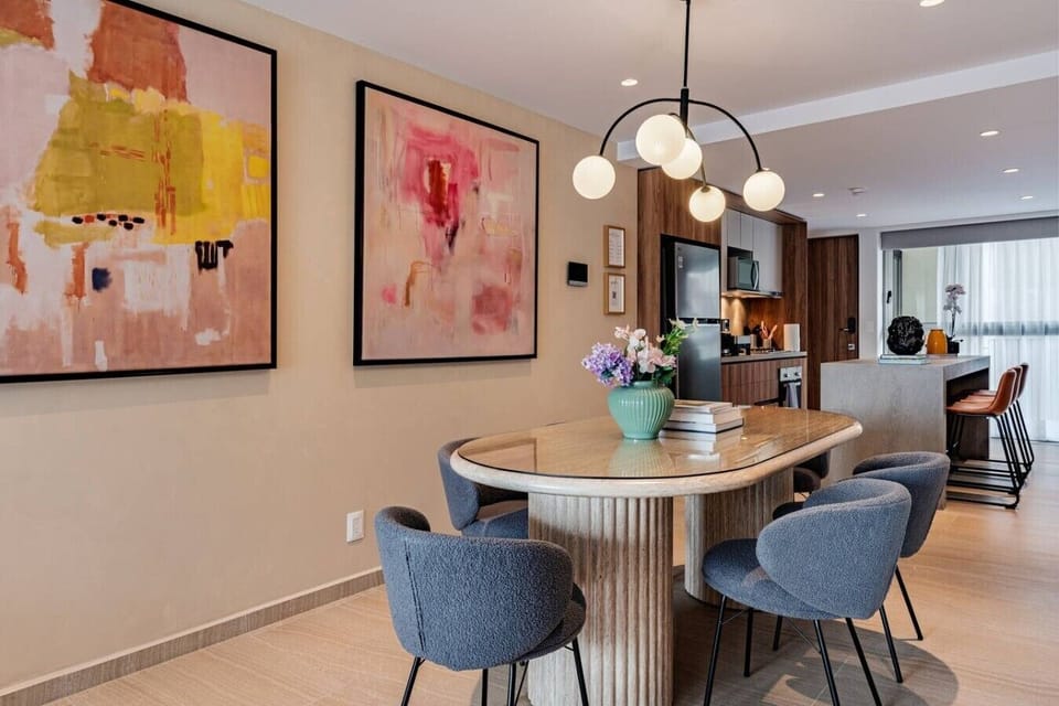 Dining room made for long conversations