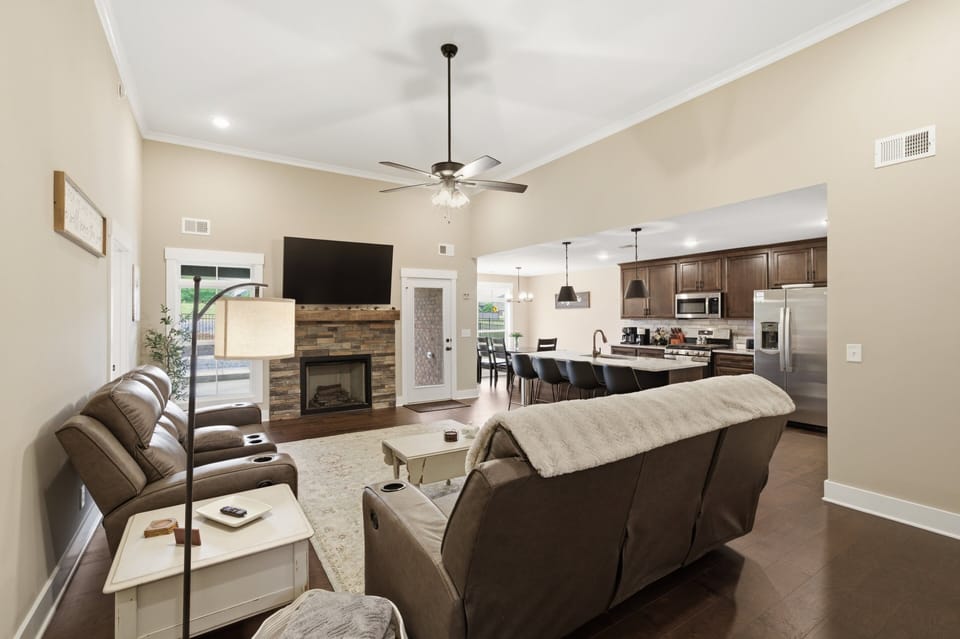 Furniture, Indoors, Living Room, Appliance, Ceiling Fan
