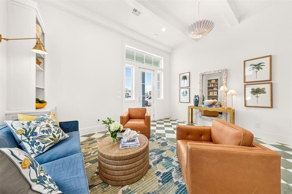 1st Floor, Sitting Room