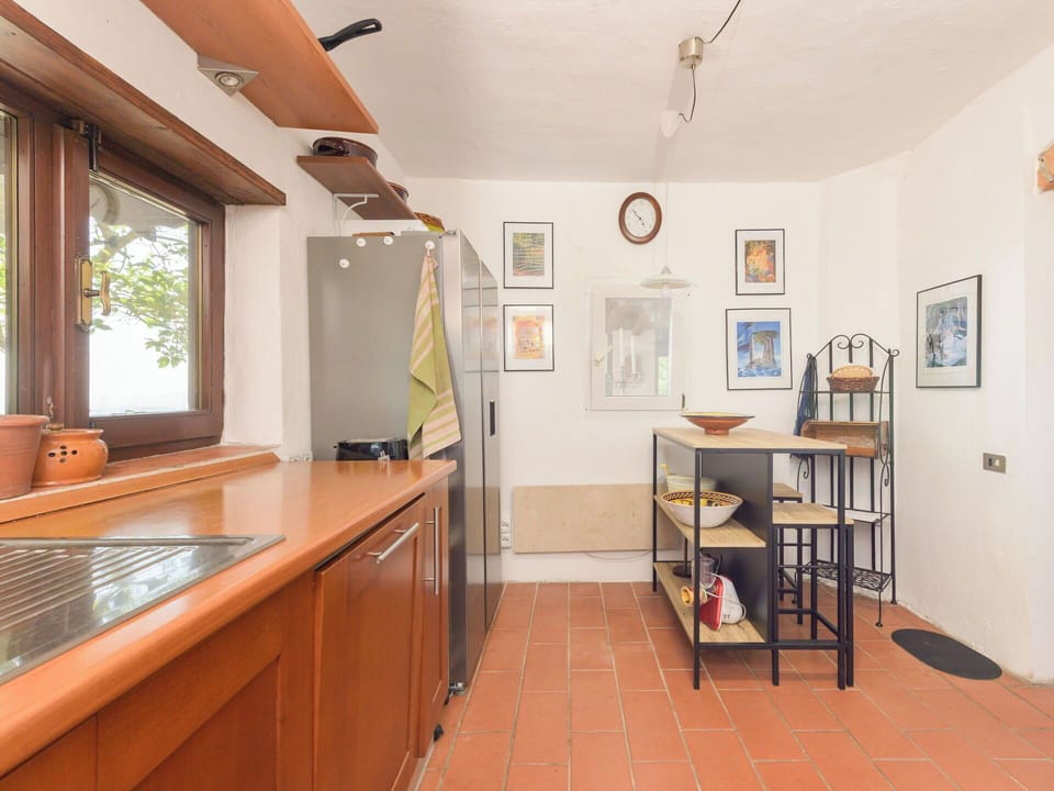 Flooring, Interior Design, Wood, Floor, Ceiling, Furniture, Lighting, Room, Kitchen, Home
