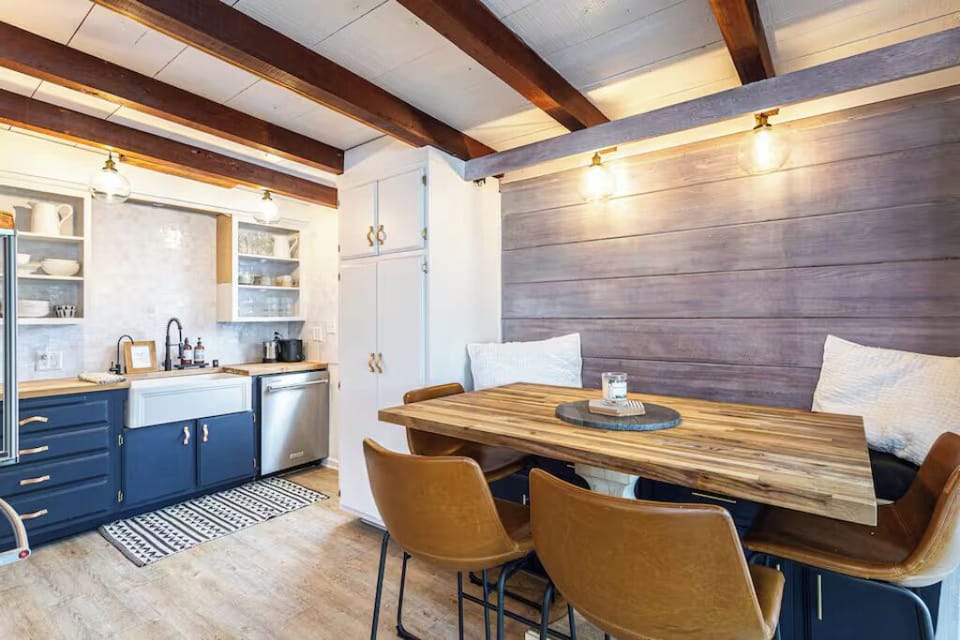 Main Home - Kitchen/Dining