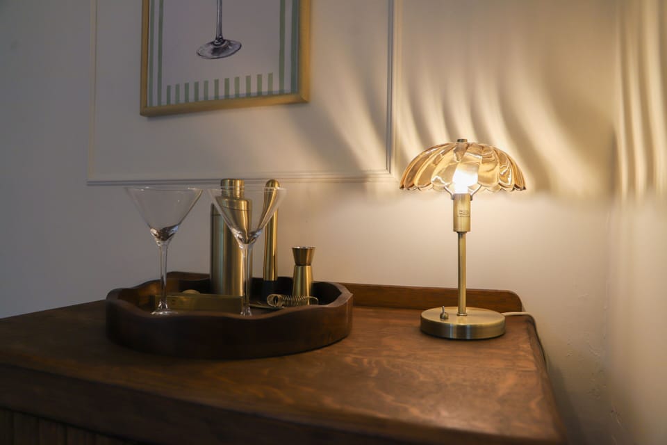 Close up of the bar in the dining room 