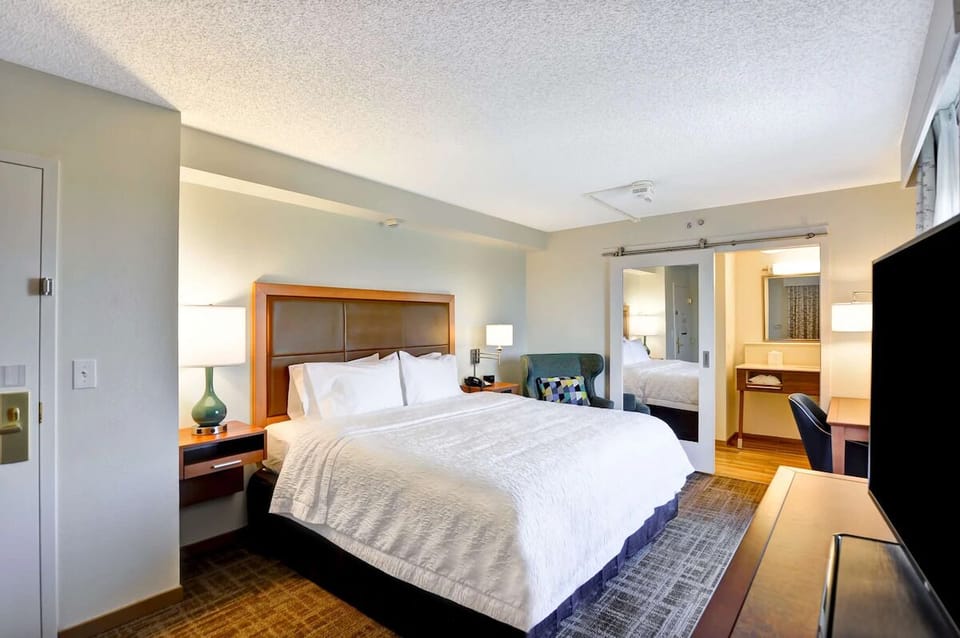 Bedroom. Interior and views may vary based on location and availability.