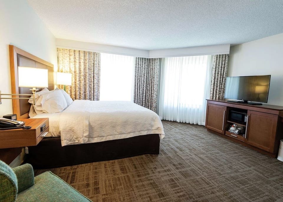 Bedroom. Interior and views may vary based on location and availability.