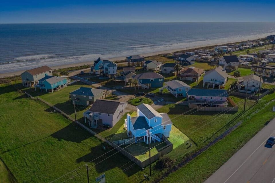 Nestled in a quiet neighborhood. Live like a local!