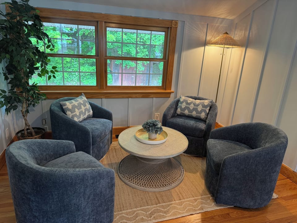 A cozy nook for coffee, cocktails, and conversation