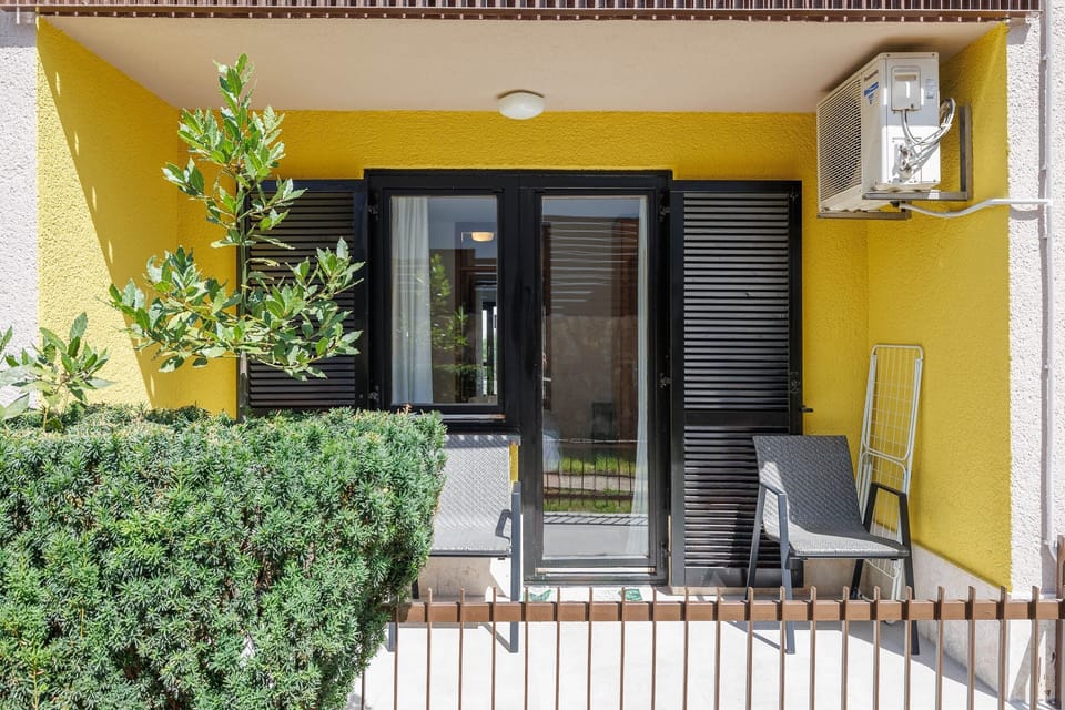 Terrace 1
