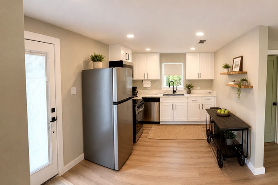 Full kitchen - photo 1.