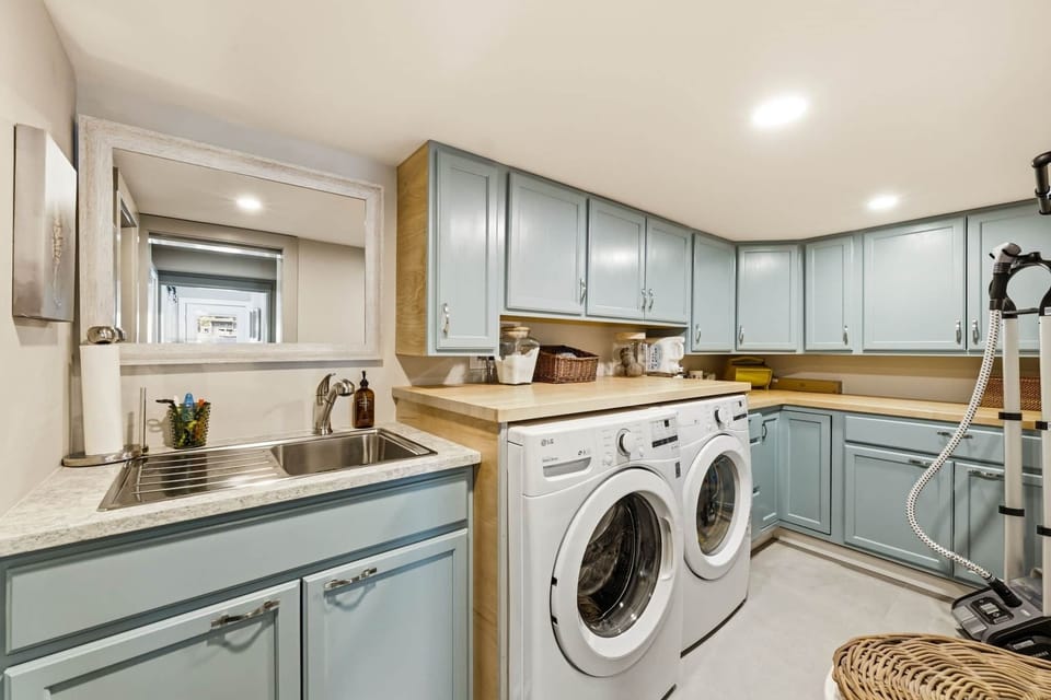Downstairs Laundry Room