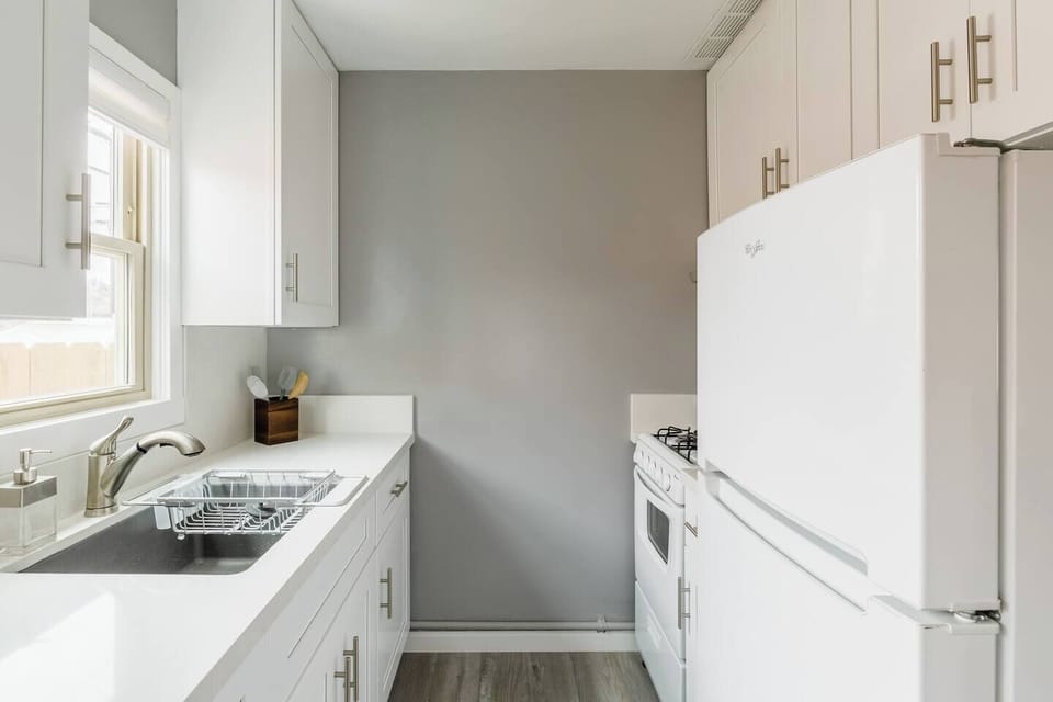 Studio full kitchen