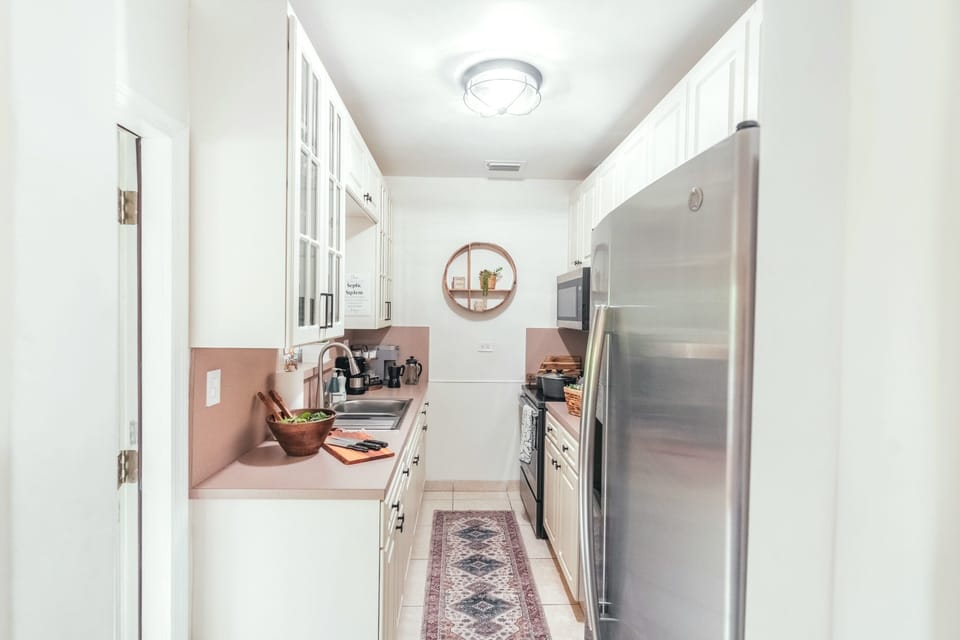 Fully equipped kitchen, spices, oils, cooking utensils, pots, pans, kettle... 