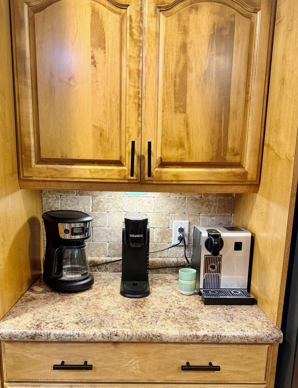Well-equipped coffee bar with drip, Keurig, and espresso options