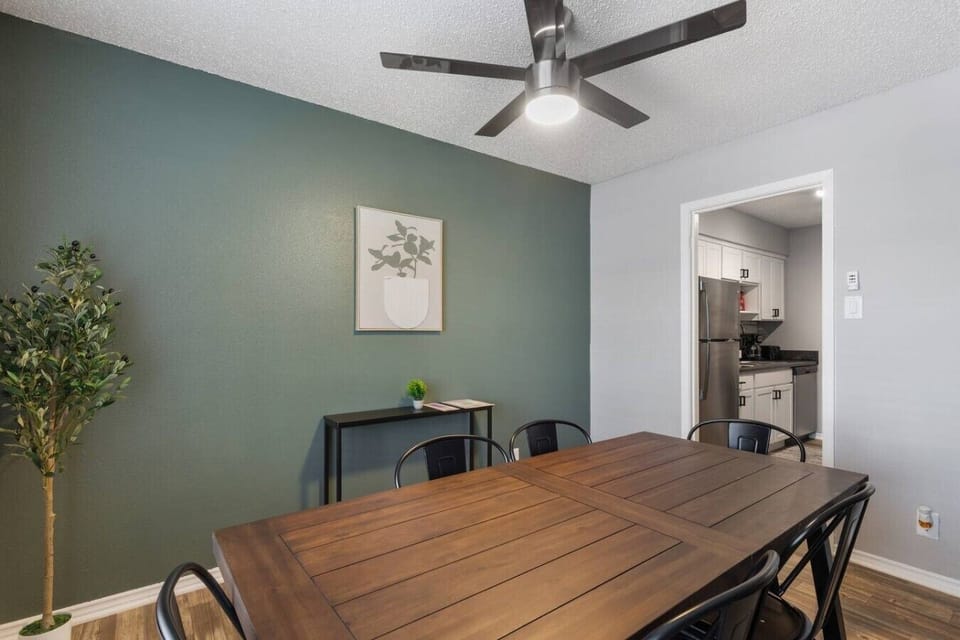 Bright and cozy dining space ideal for meals before heading to AT&T Stadium or enjoying a relaxed dinner after events. Perfect for couples, families, or small groups.