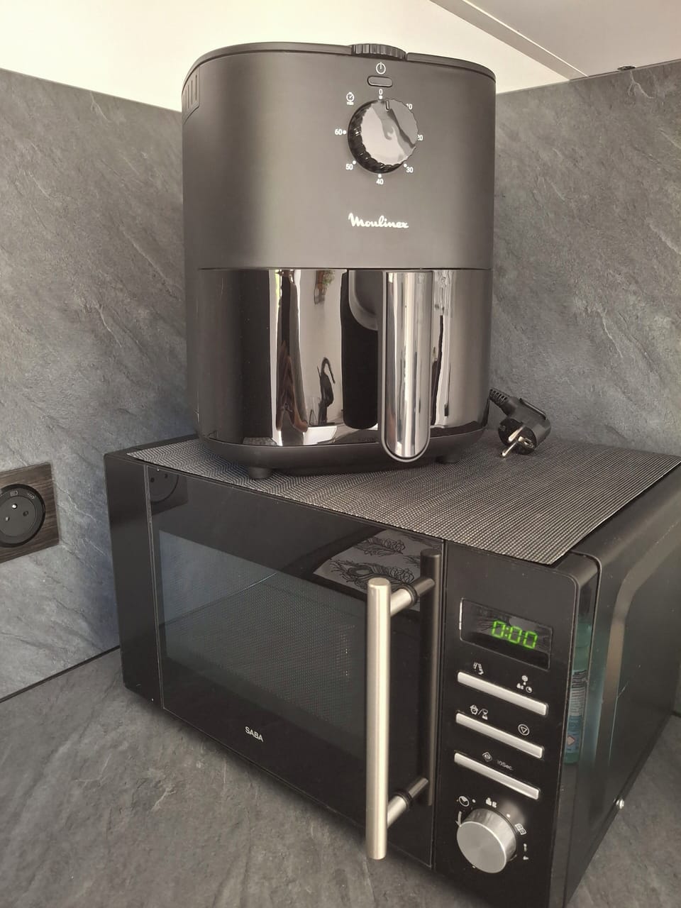 Microwave