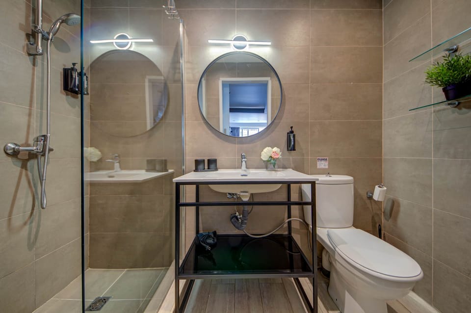 Modern bathroom with walk-in shower