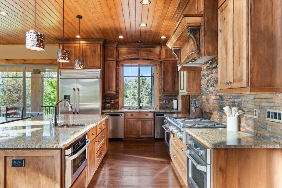 1525 Marysville Hill Rd Small-89