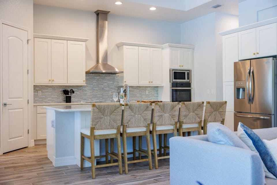 Luxury kitchen with island