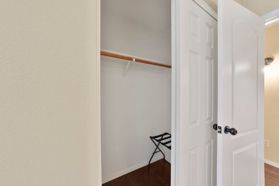 Closet in second bedroom