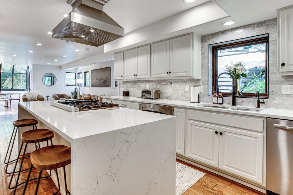 Kitchen | 2nd Floor
