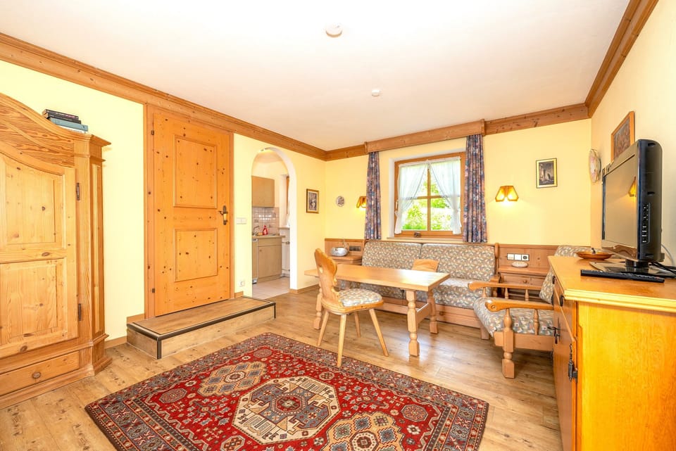 "Schneehase" Vacation Rental with Terrace and Mountain View, 50 square meters Apartment in Bavaria