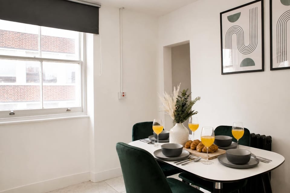 Dining details