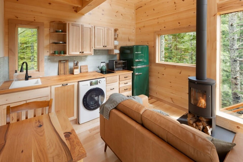 Alder Treehouse Main Space