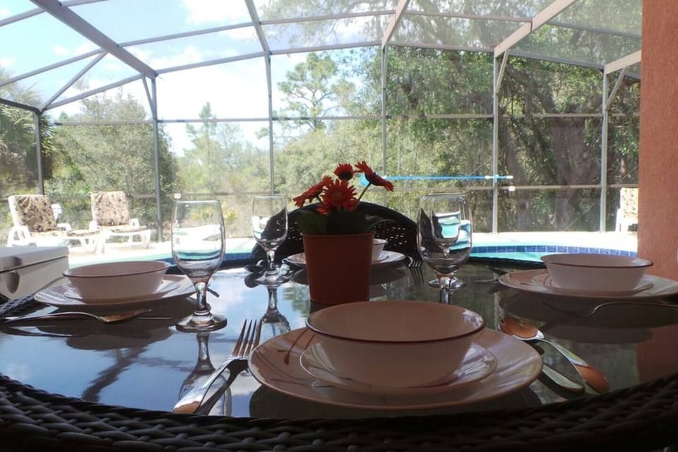 Dining outside is the best!
On the covered Lanai here...