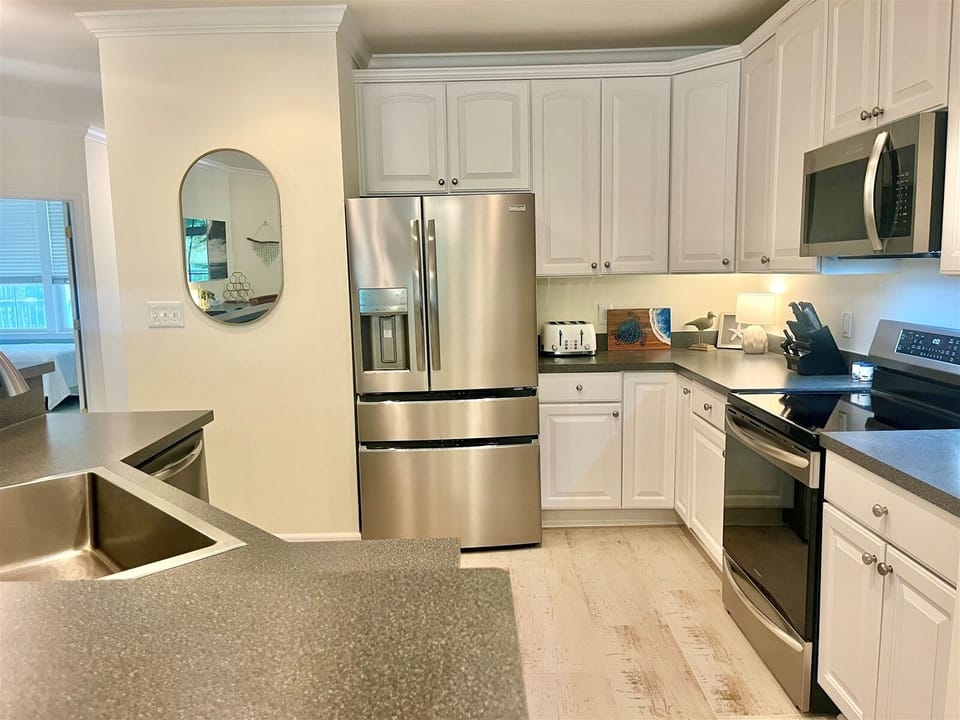 Fully equipped kitchen