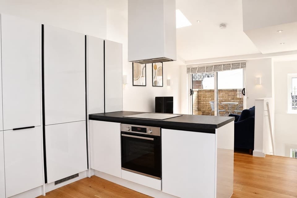 The kitchen is fully equipped to prepare a simple meal 