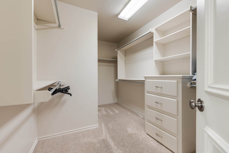 En Suite Closet