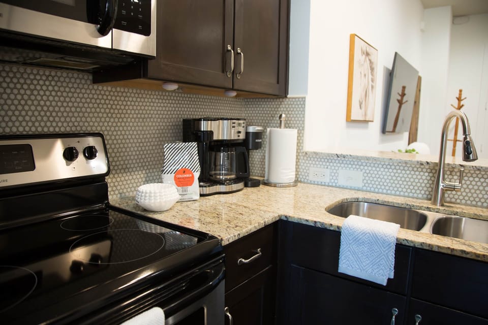 Full size coffee pot or Keurig - your choice 