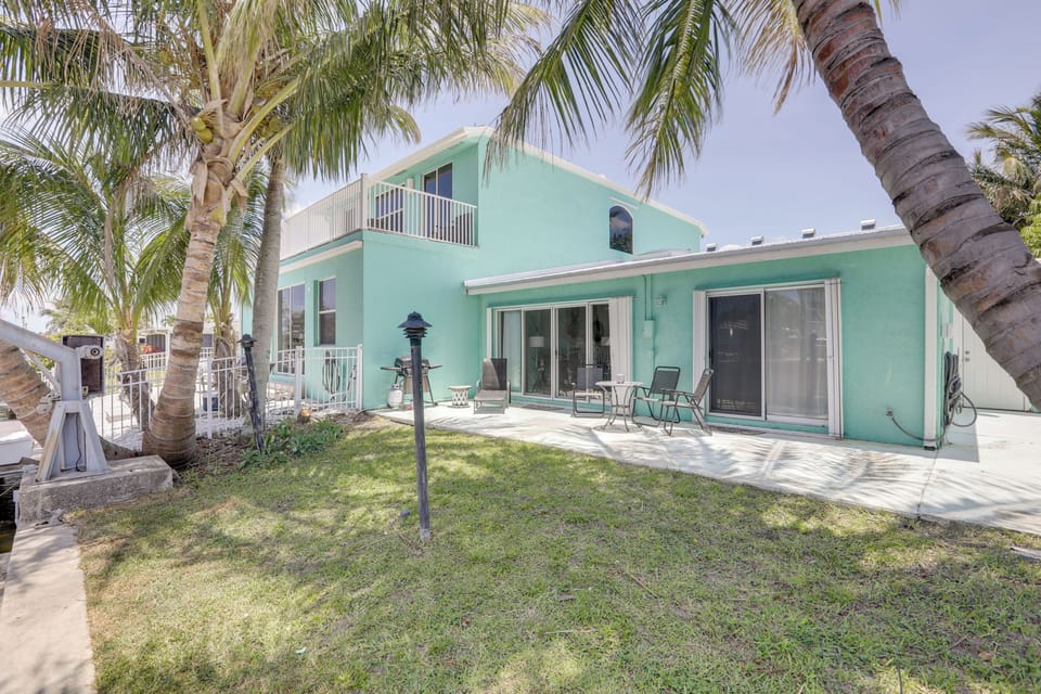 Furnished Patio | Dining Area | Gas Grill