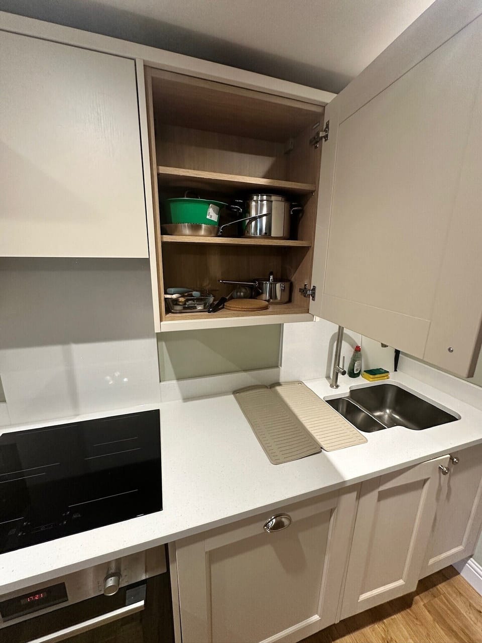 Clubs Kitchen