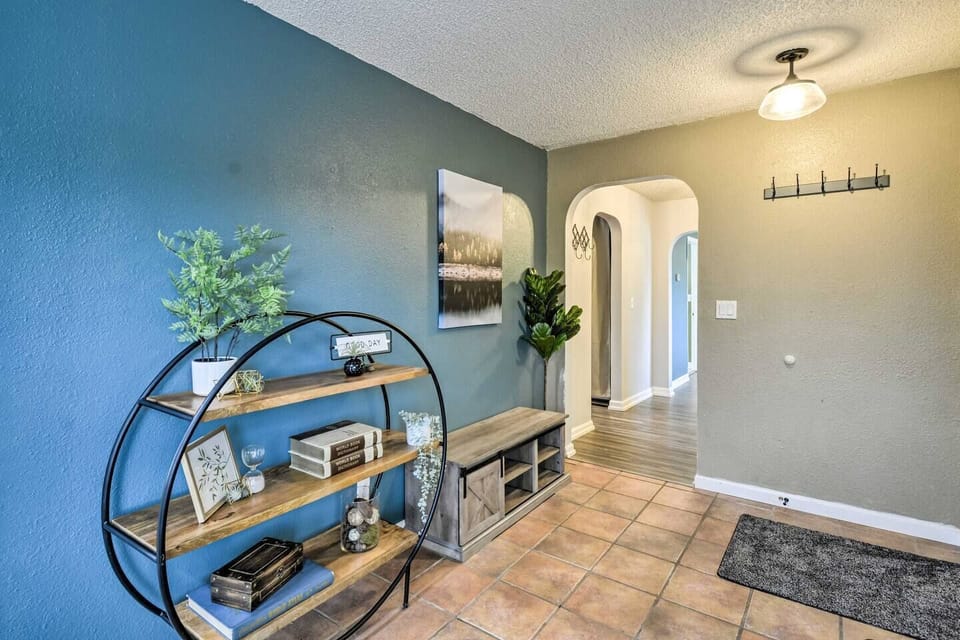 Front door entry way
