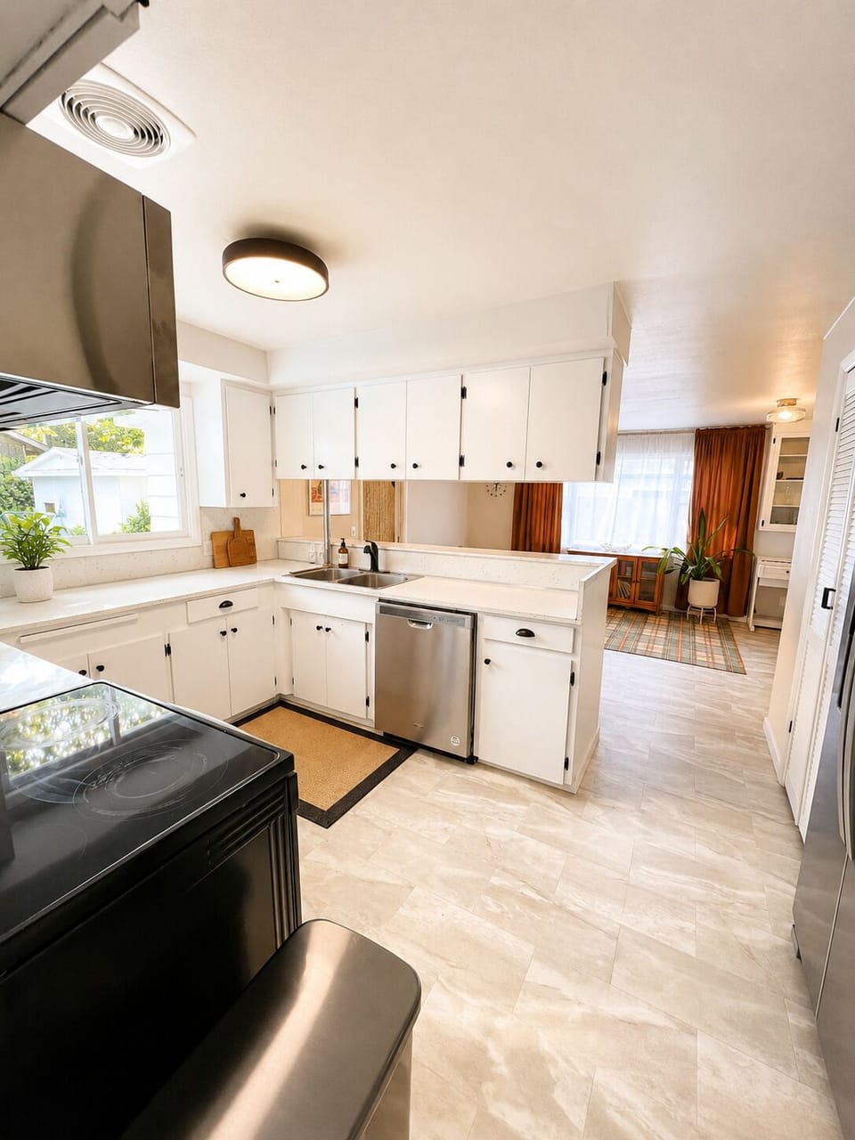 Pass the through the kitchen on your way to the analog room where old school video games and a record player await. 