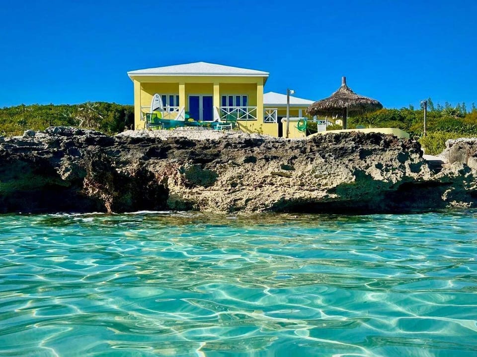 Tranquilville offers direct access to the calm turquoise Caribbean.