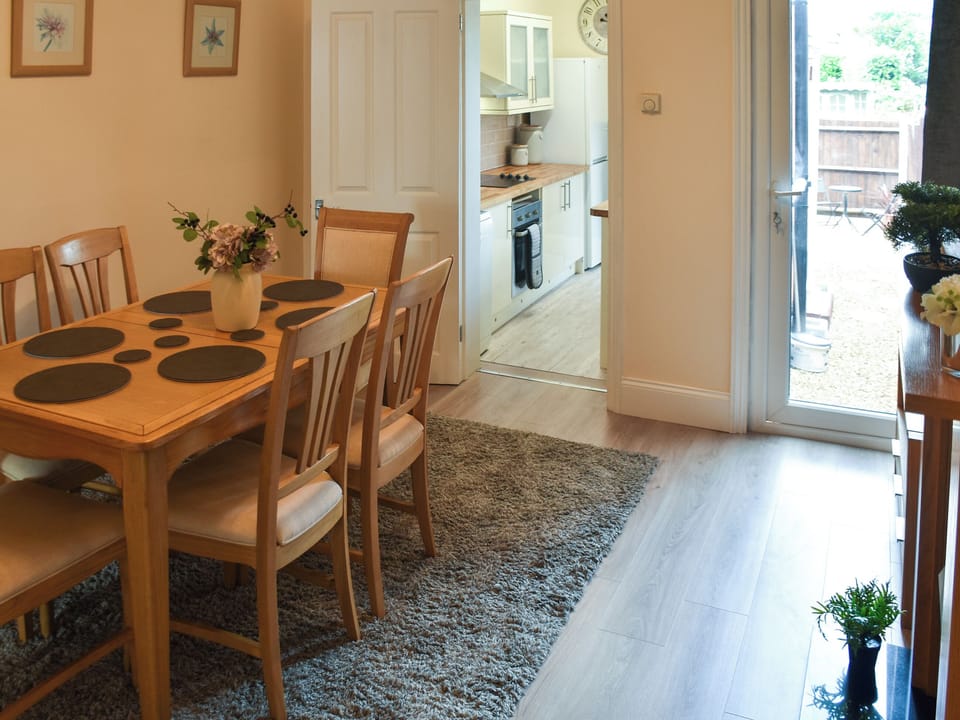 Dining Area | Bide-a-Sea, Great Yarmouth