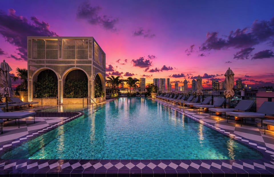 Enjoy calm evenings at the rooftop the infinity pool.
