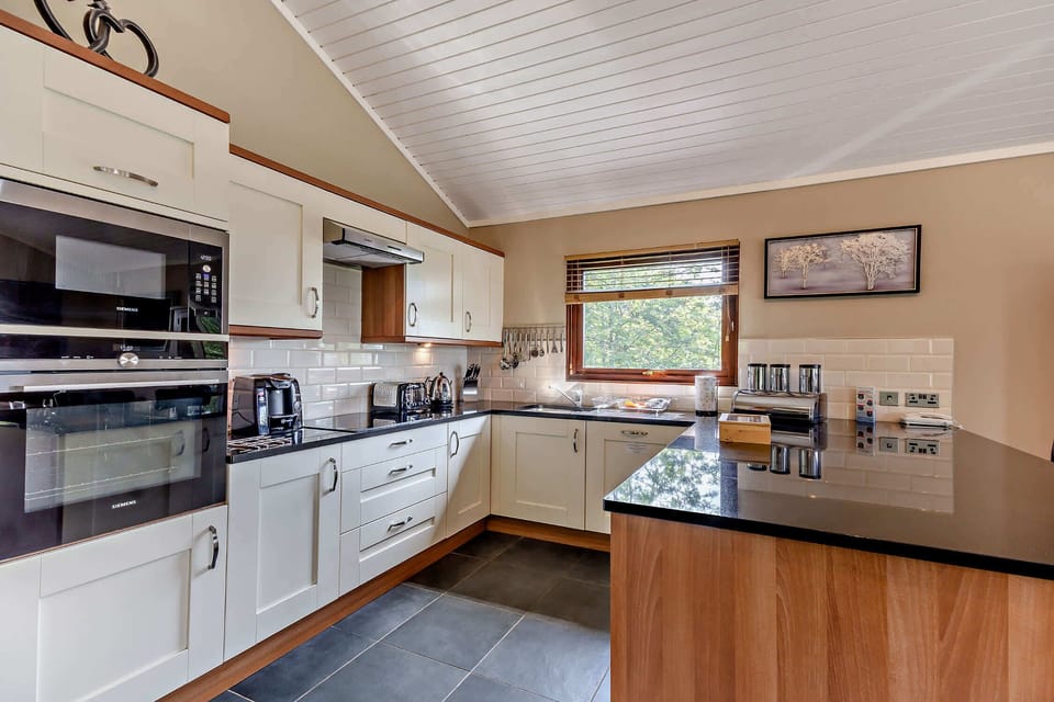 12 Belton Woods, Belton - Host & Stay
