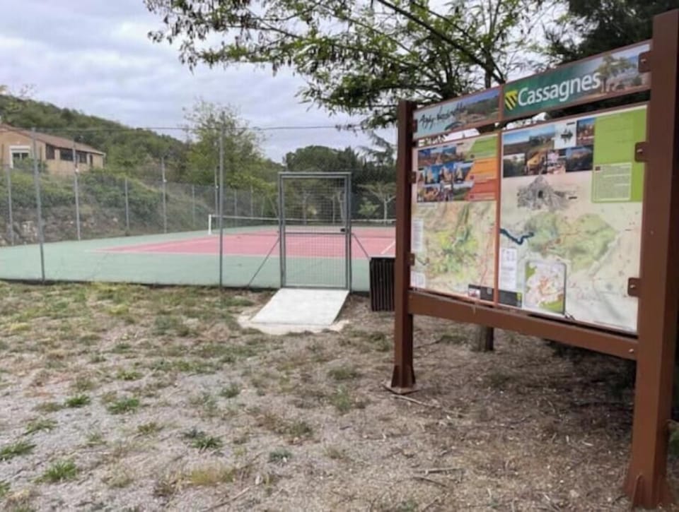 Sport court