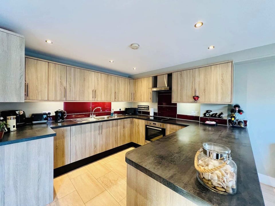 Modern kitchen