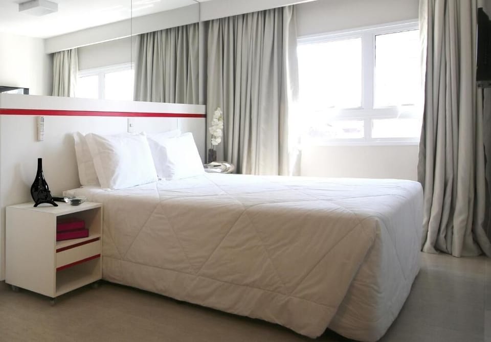 Bedroom. Interior and views may vary based on location and availability.