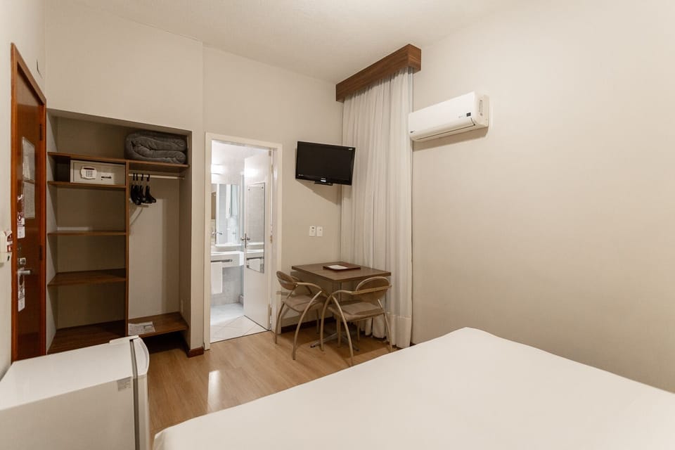 Bedroom. Interior and views may vary based on location and availability.