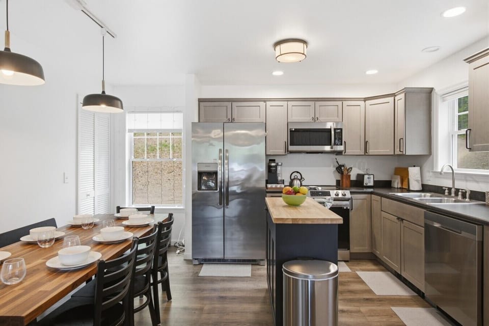Cook, dine, and unwind in this modern haven.