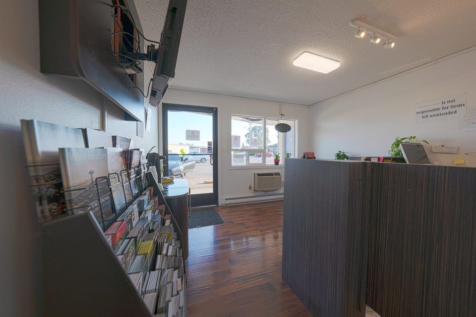 Entrance / Reception